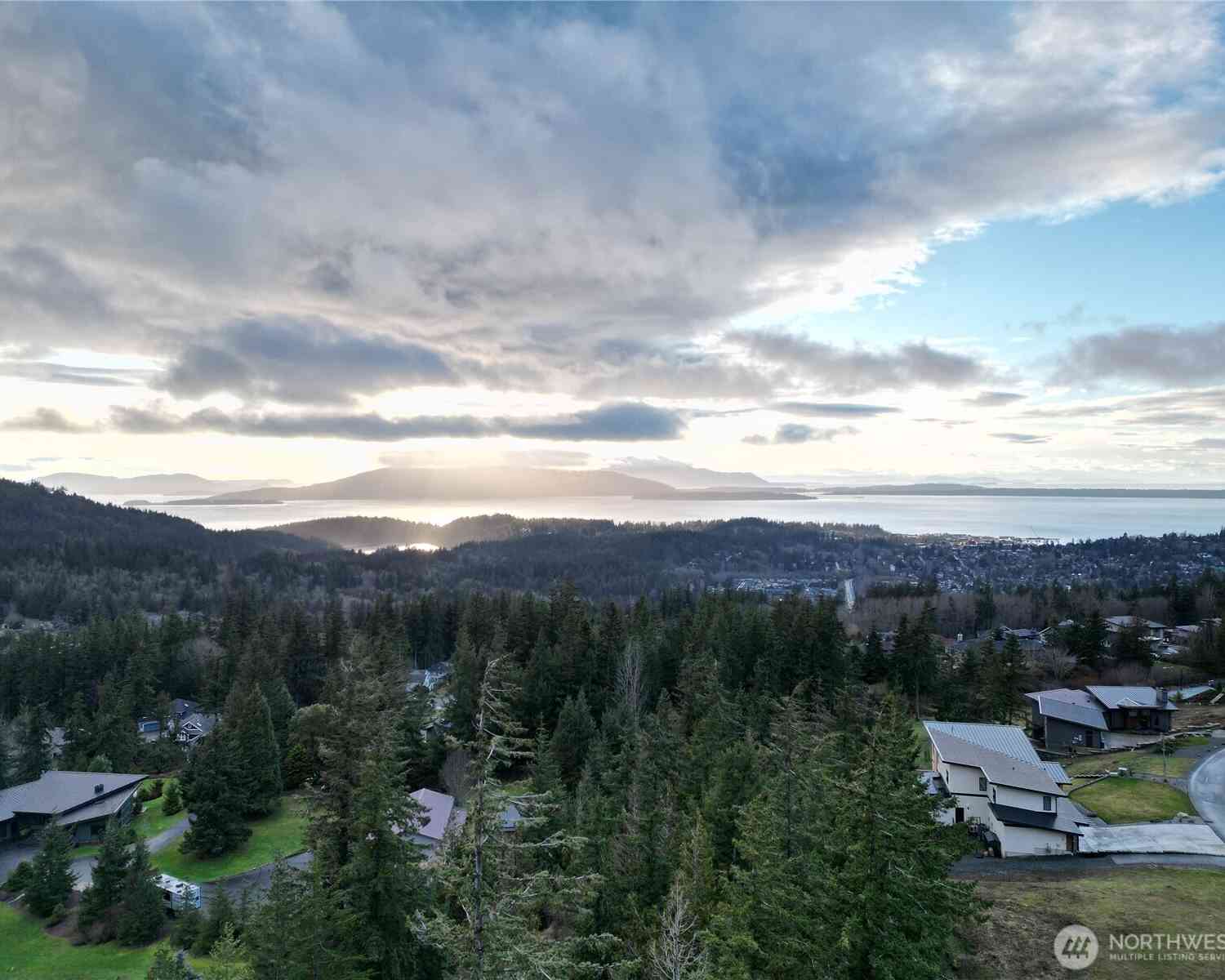 4334 Samish Crest Drive, Bellingham, Washington image 7
