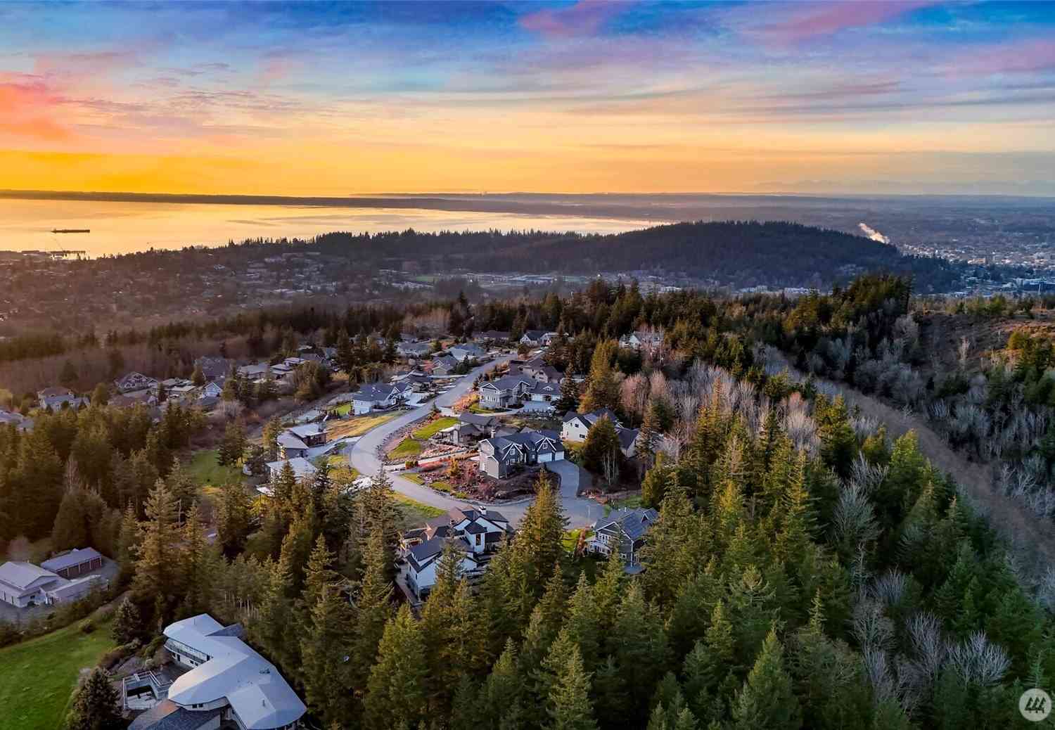 4334 Samish Crest Drive, Bellingham, Washington image 27