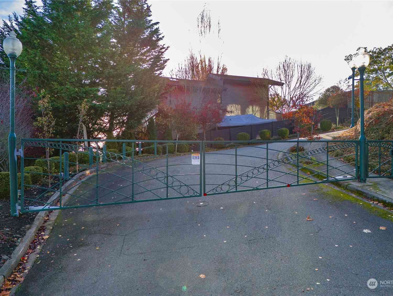 1416 Browns Point Boulevard, Tacoma, Washington image 1