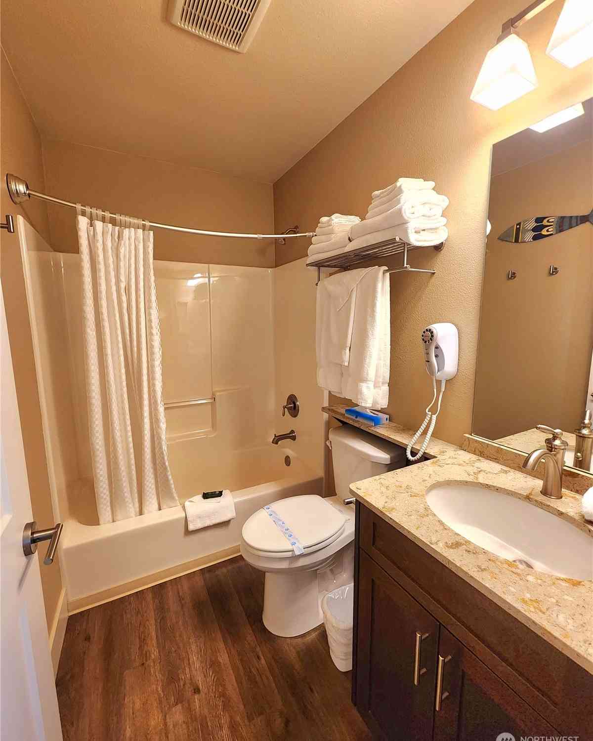 1 Beach 534-e, Manson, Washington image 15