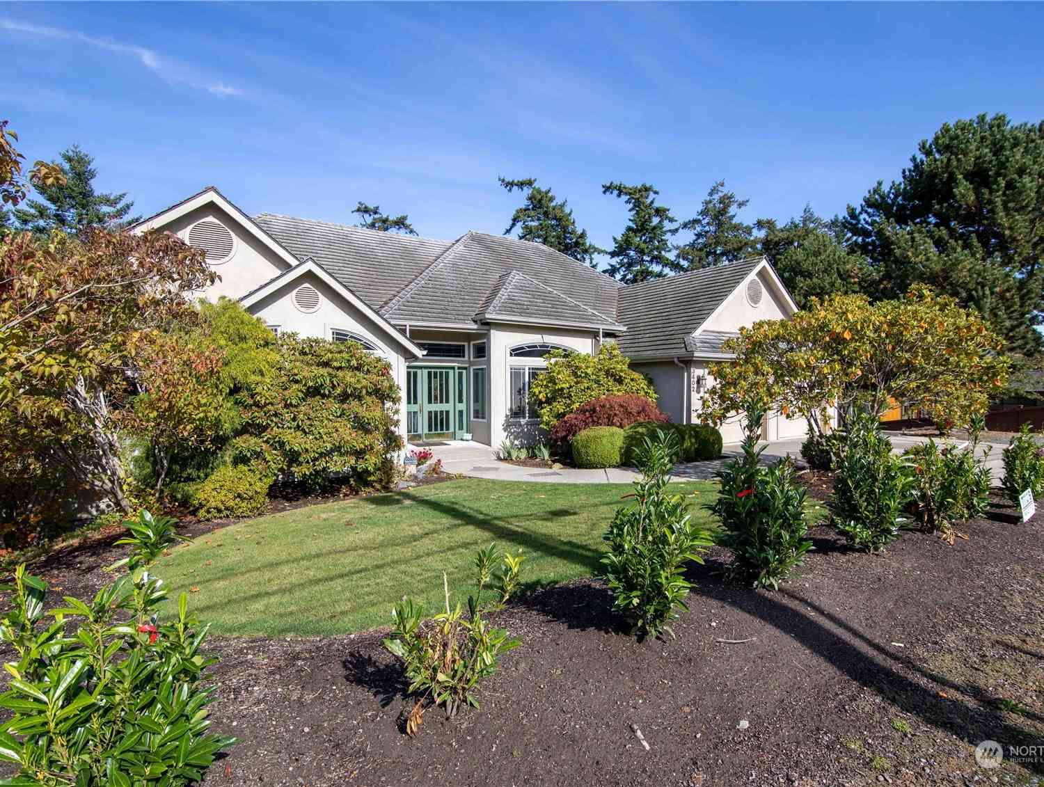 3402 Oakes Avenue, Anacortes, Washington image 1