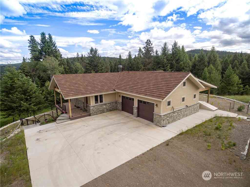 54 Spring Meadow Lane, Oroville, Washington image 3