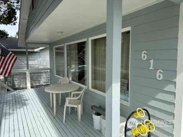 616 S Surf Street, Westport, Washington image 4