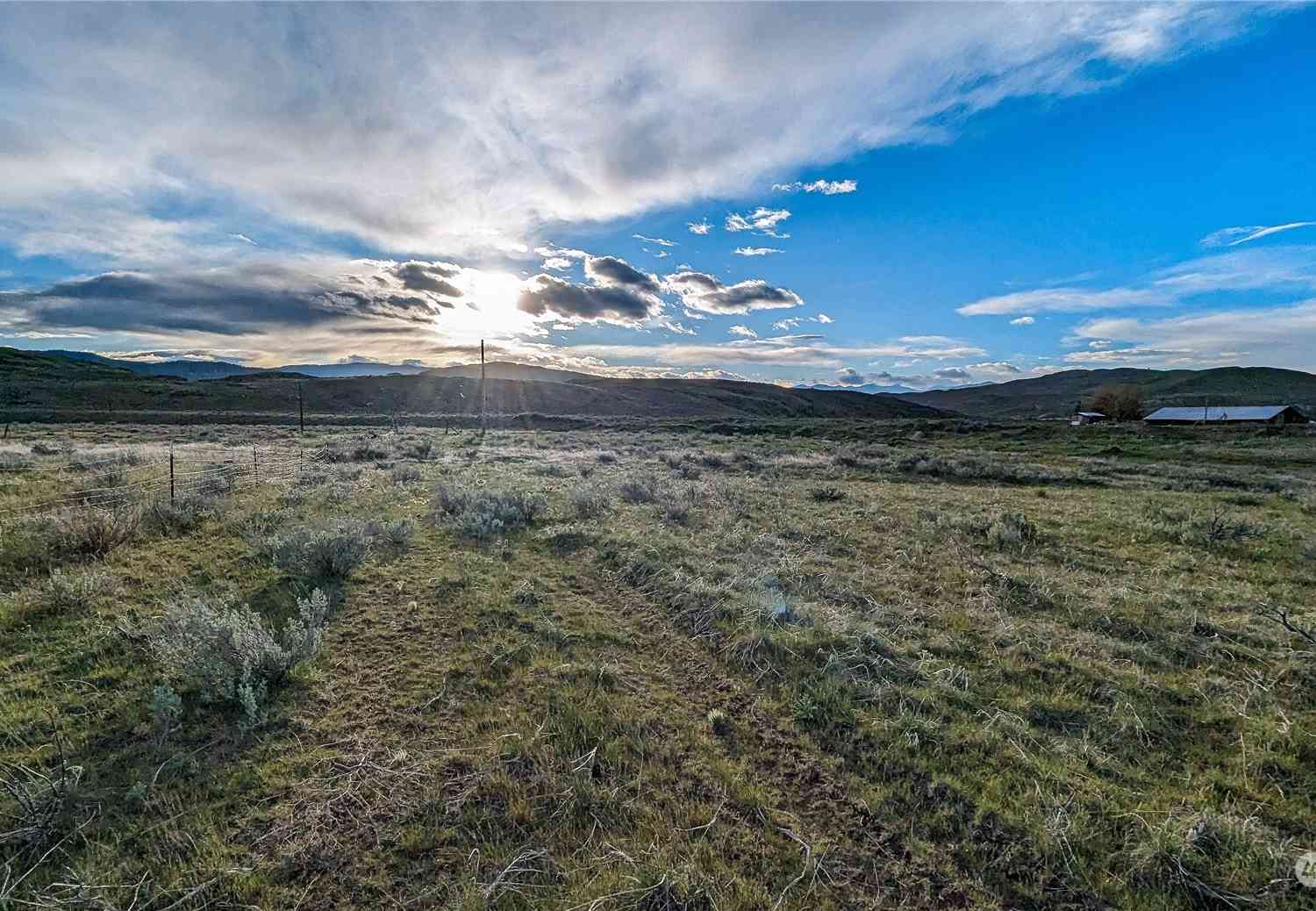 255 Riverside Cuttoff Road, Riverside, Washington image 22