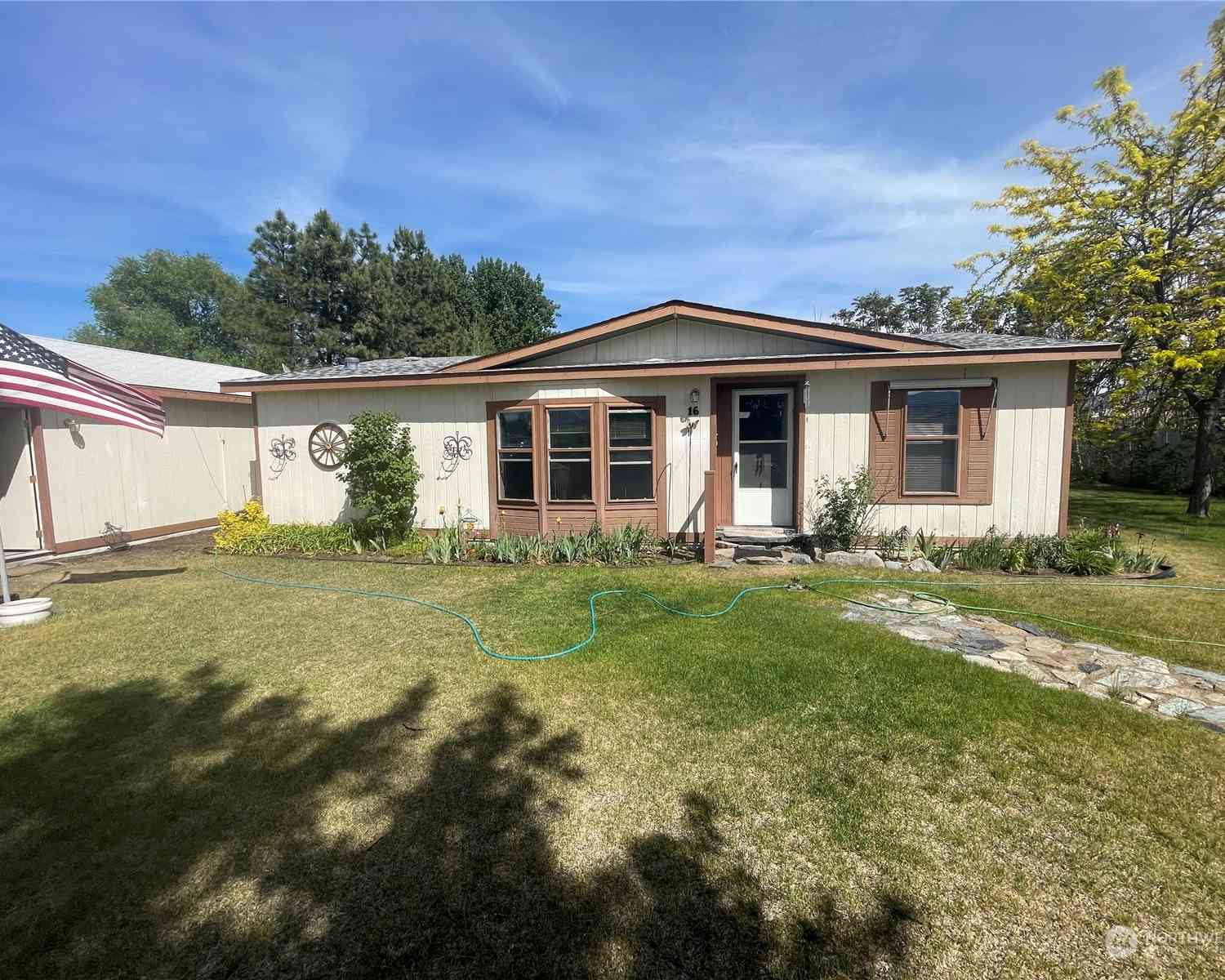 16 Country Vue Road, Omak, Washington image 1