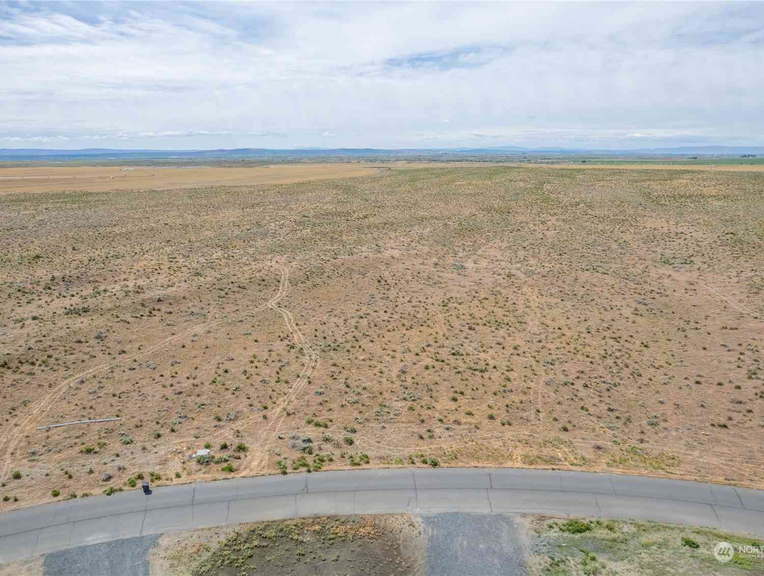 452 SE Dersert Hills Loop Road, Moses Lake, Washington image 4