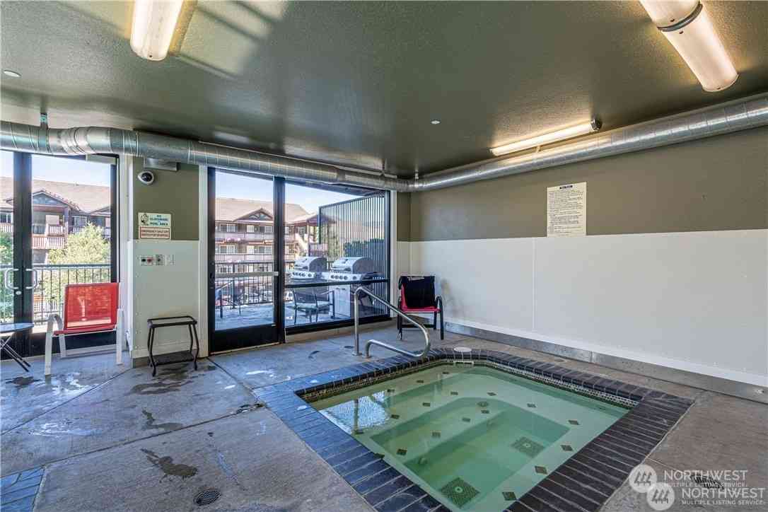 2220 W Woodin Avenue #411, Chelan, Washington image 25