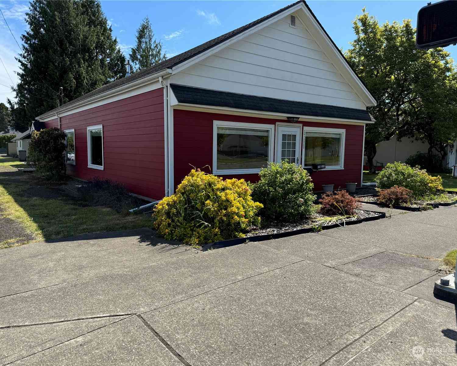 102 W Emerson Avenue, Hoquiam, Washington image 1