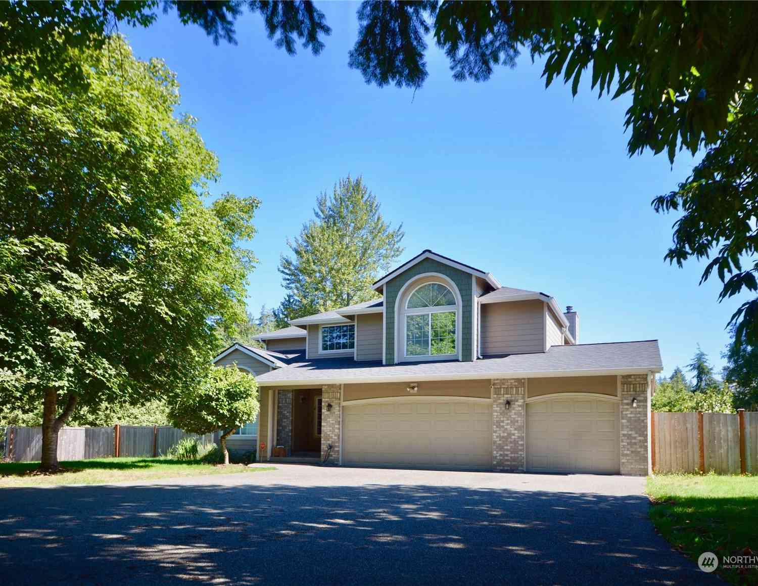 23911 Country Drive, Graham, Washington image 1