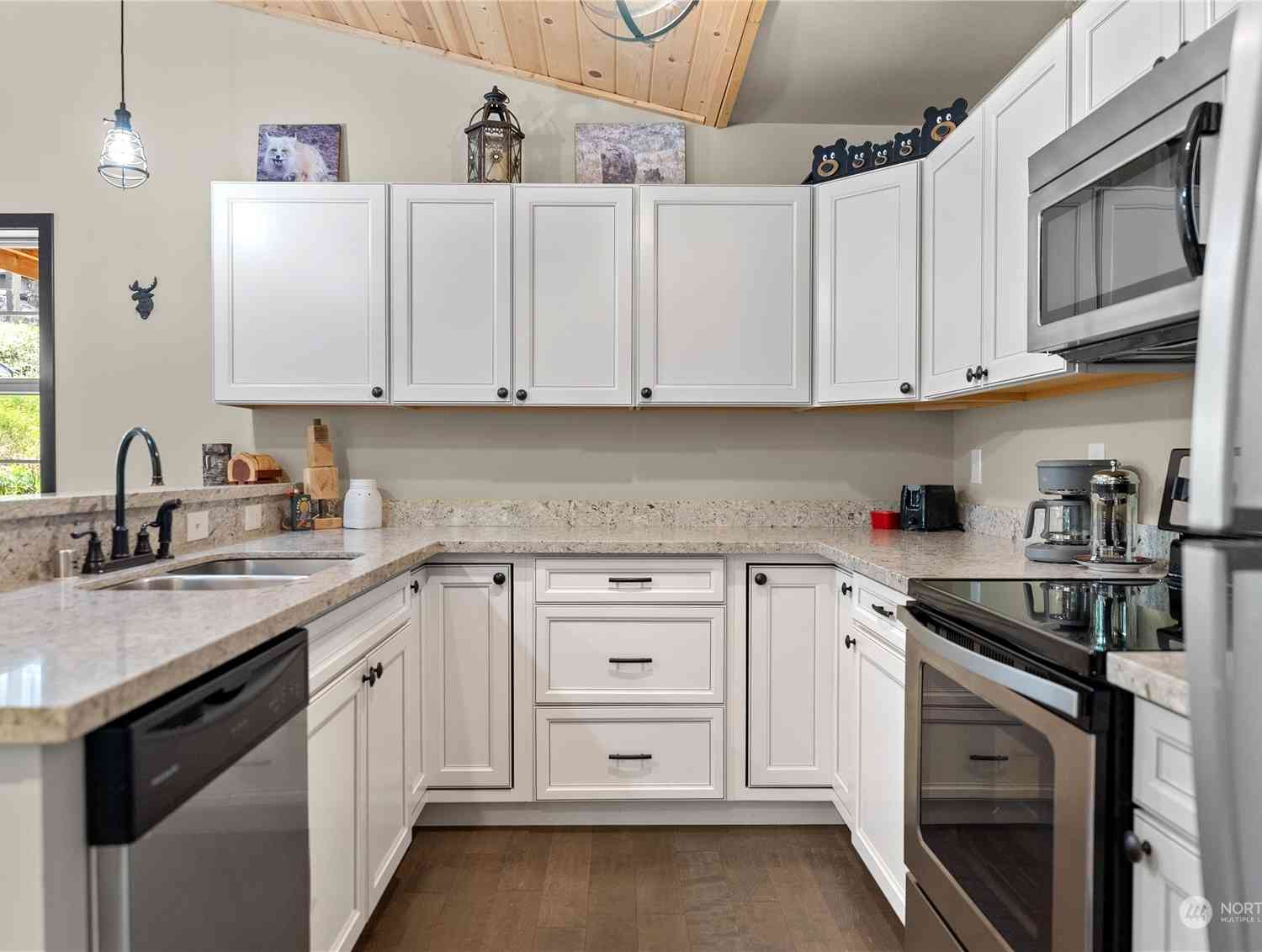 25 Liberty Lane, Winthrop, Washington image 11