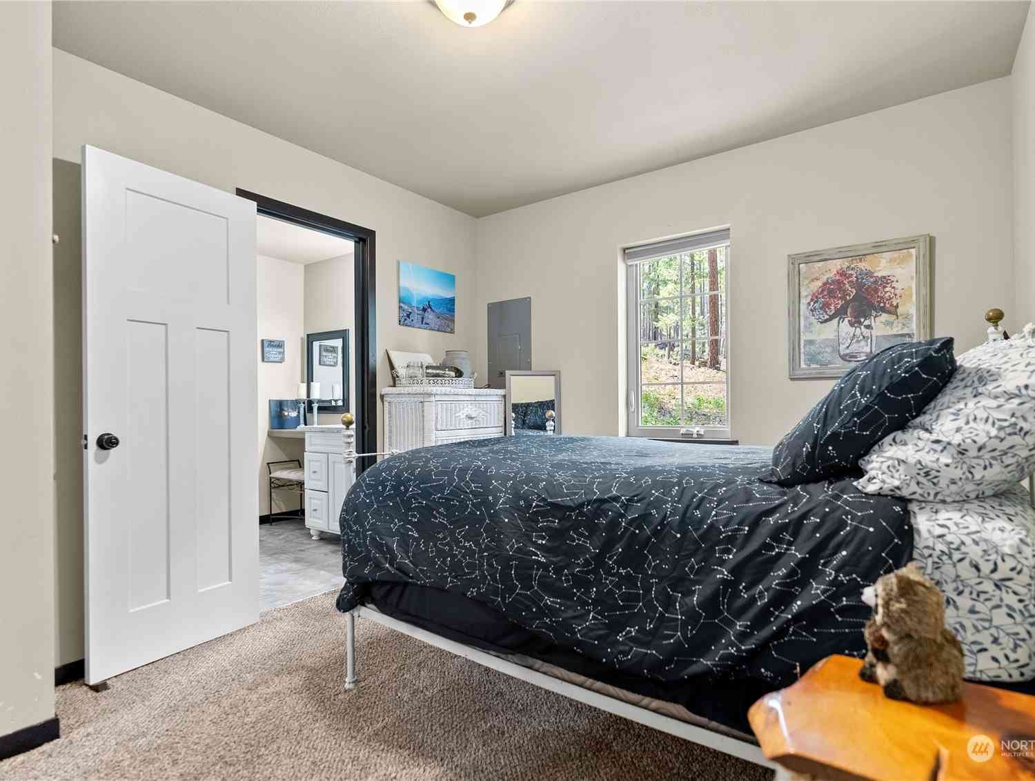 25 Liberty Lane, Winthrop, Washington image 18
