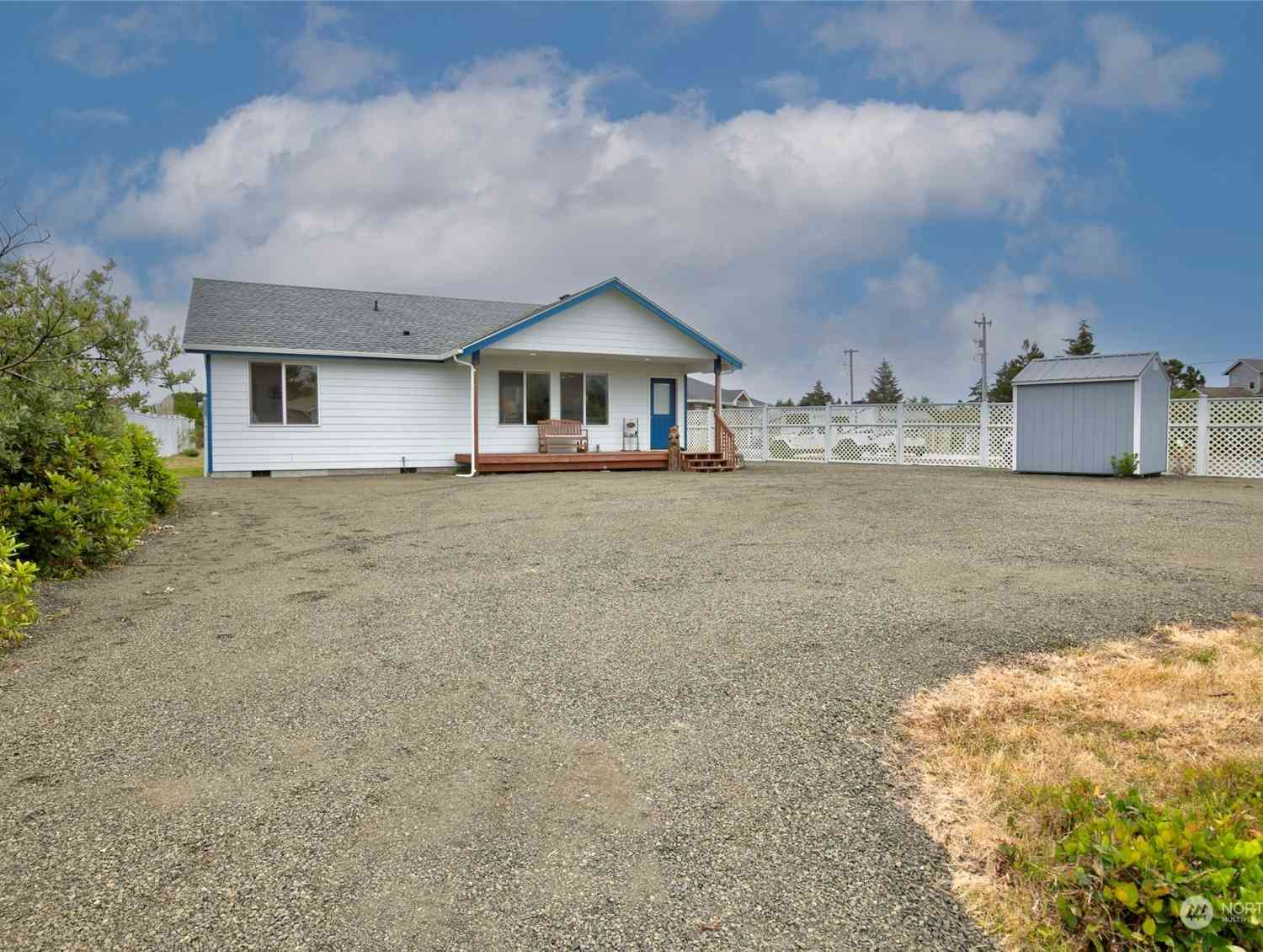 399 N Razor Clam Drive, Ocean Shores, Washington image 2