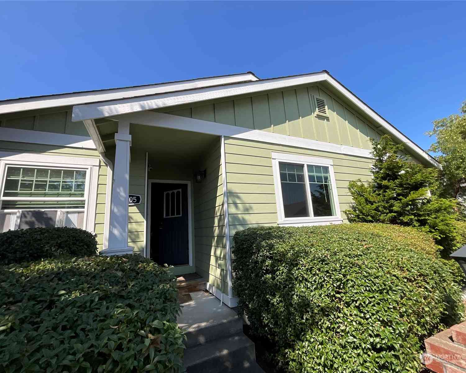 1105 NE Cordero Drive, Oak Harbor, Washington image 1