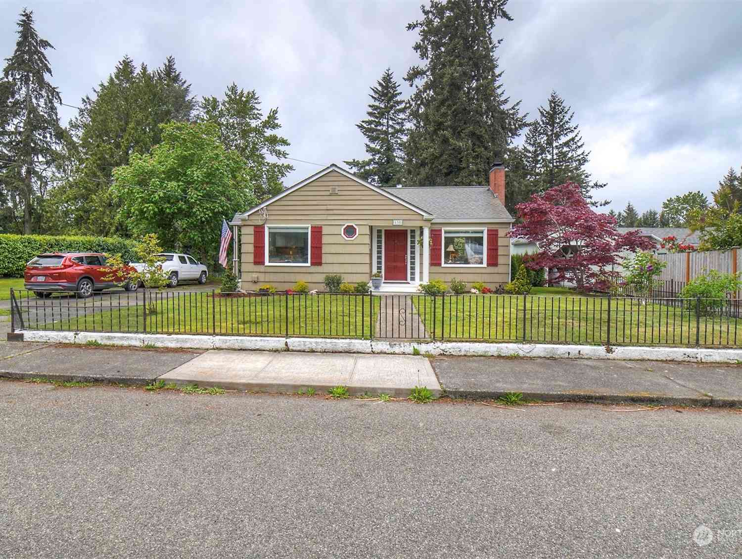 135 Dora Avenue, Bremerton, Washington image 1