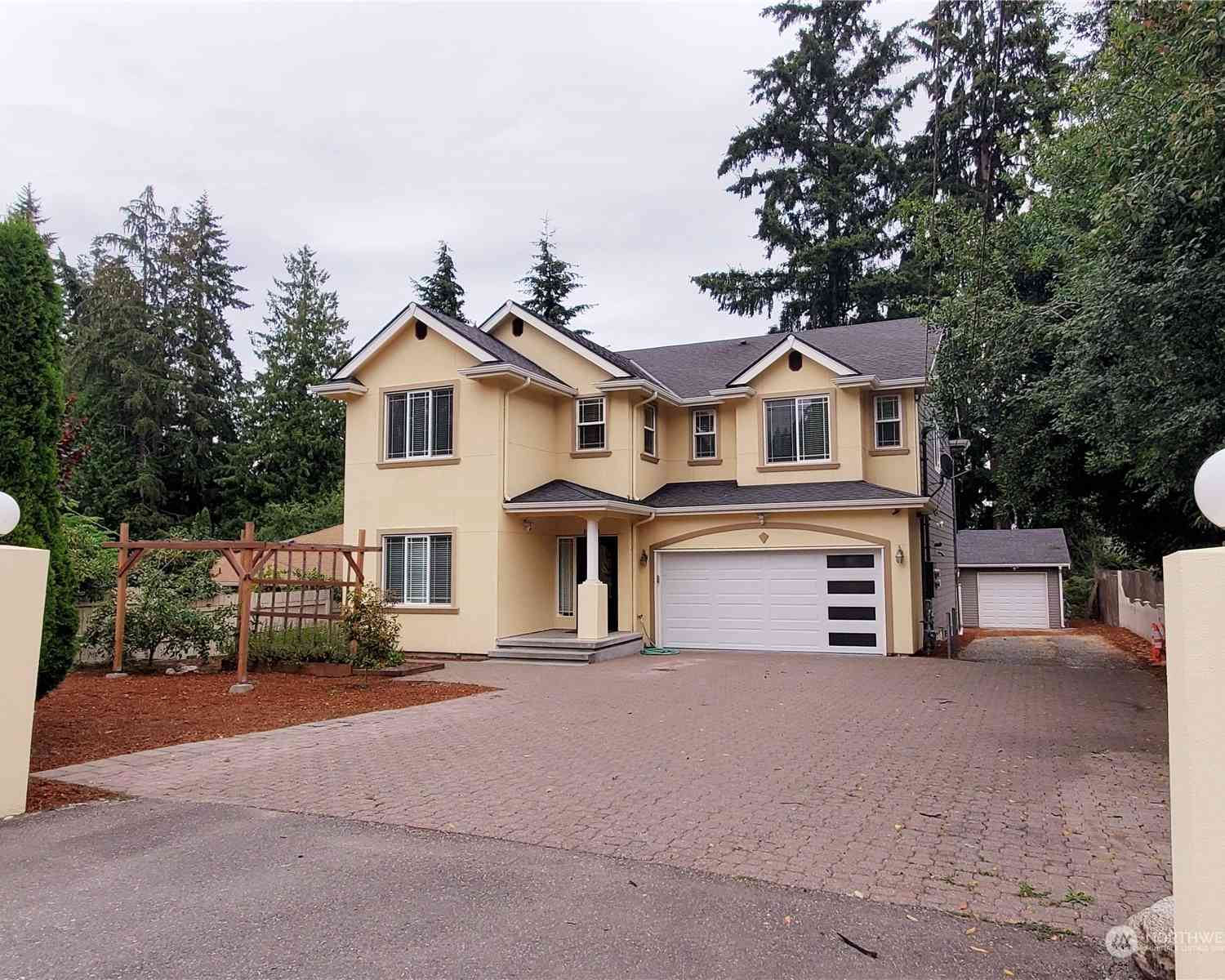 14534 27th Avenue, Shoreline, Washington image 1