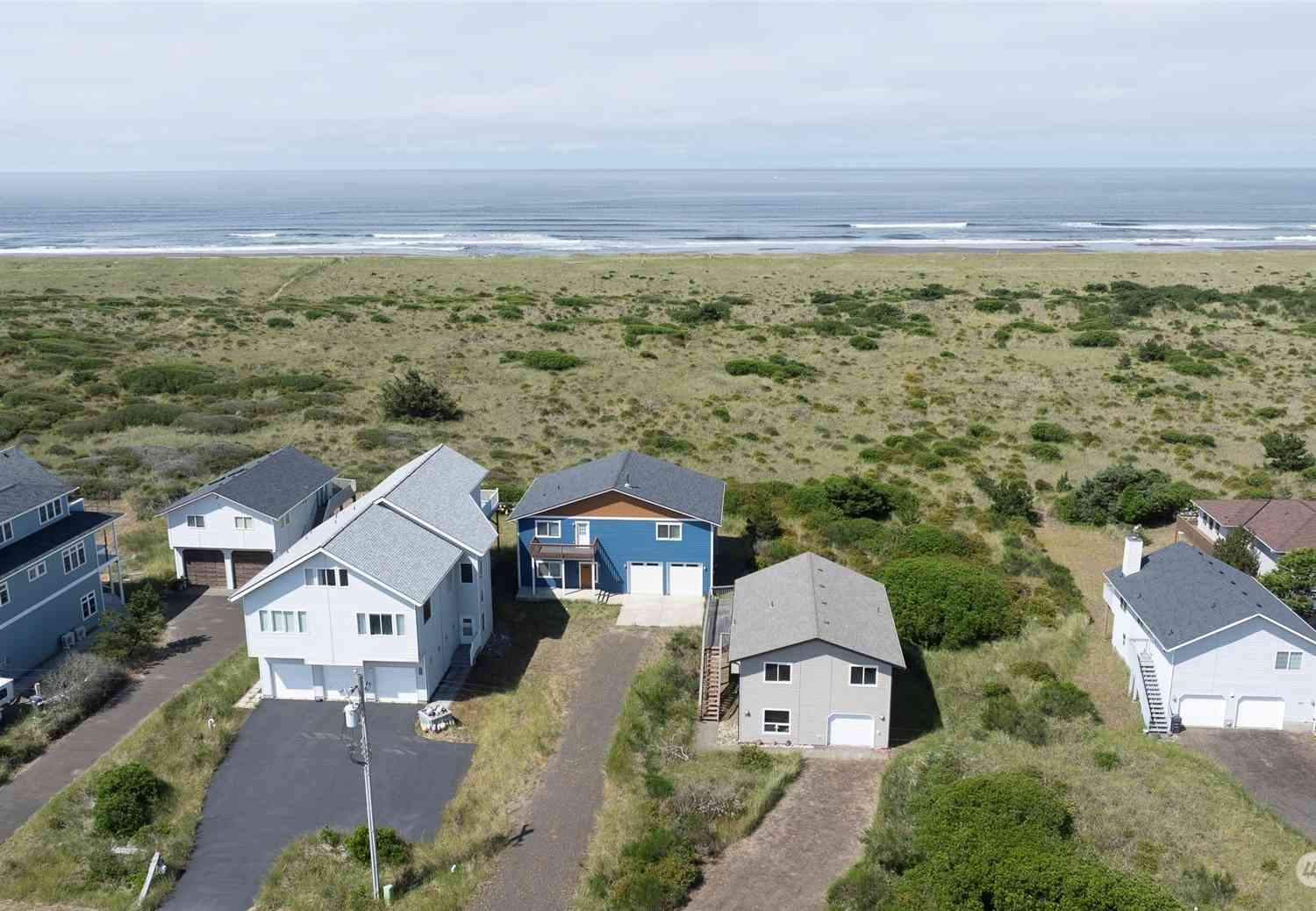 973 S Sand Dune Avenue, Ocean Shores, Washington image 2