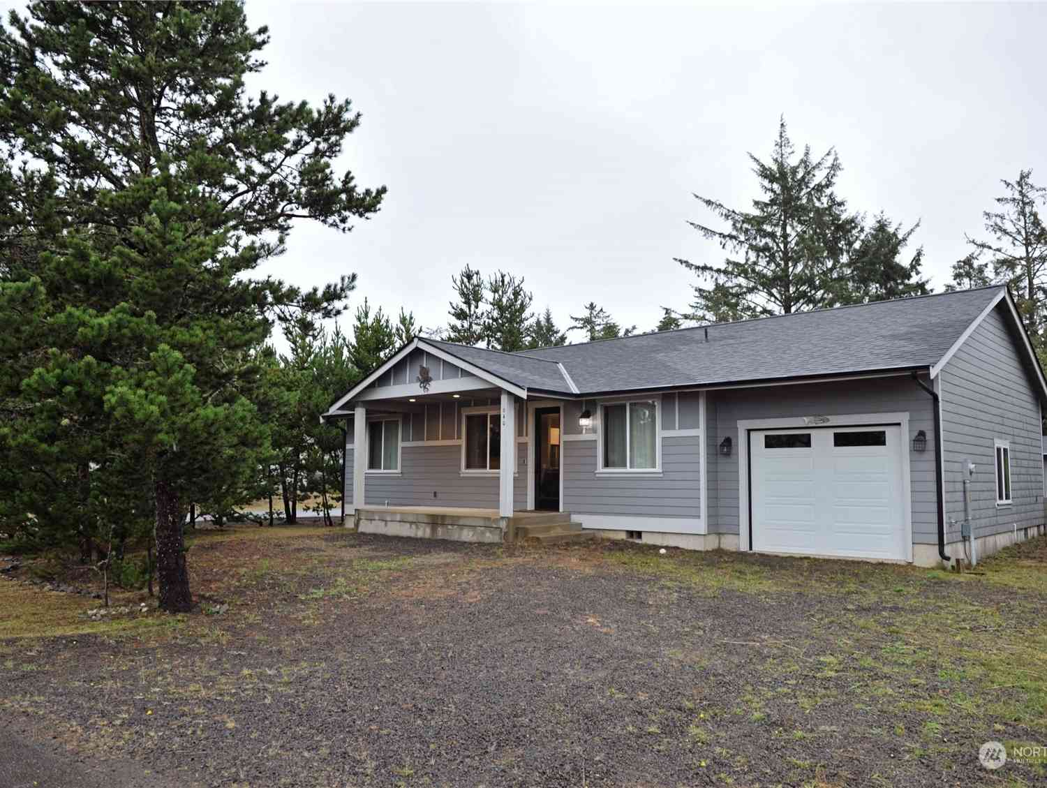 613 Aster Court, Ocean Shores, Washington image 1