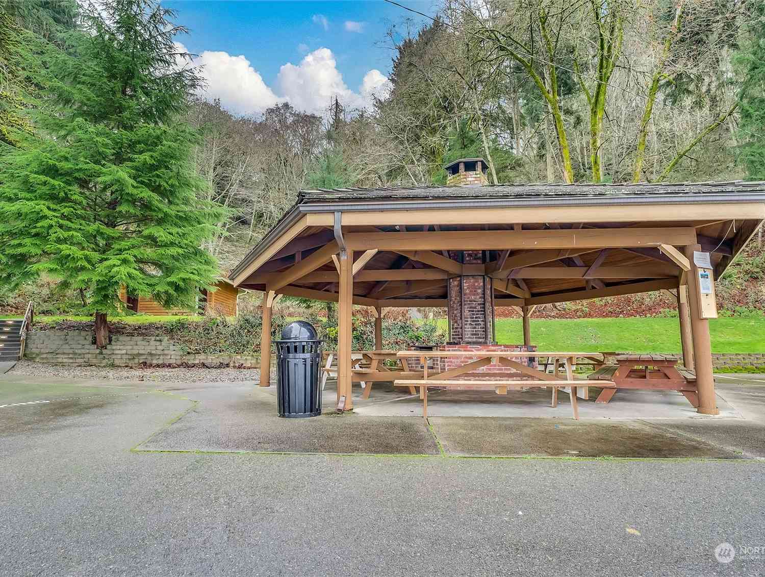 11210 Hillcrest Drive, Anderson Island, Washington image 31