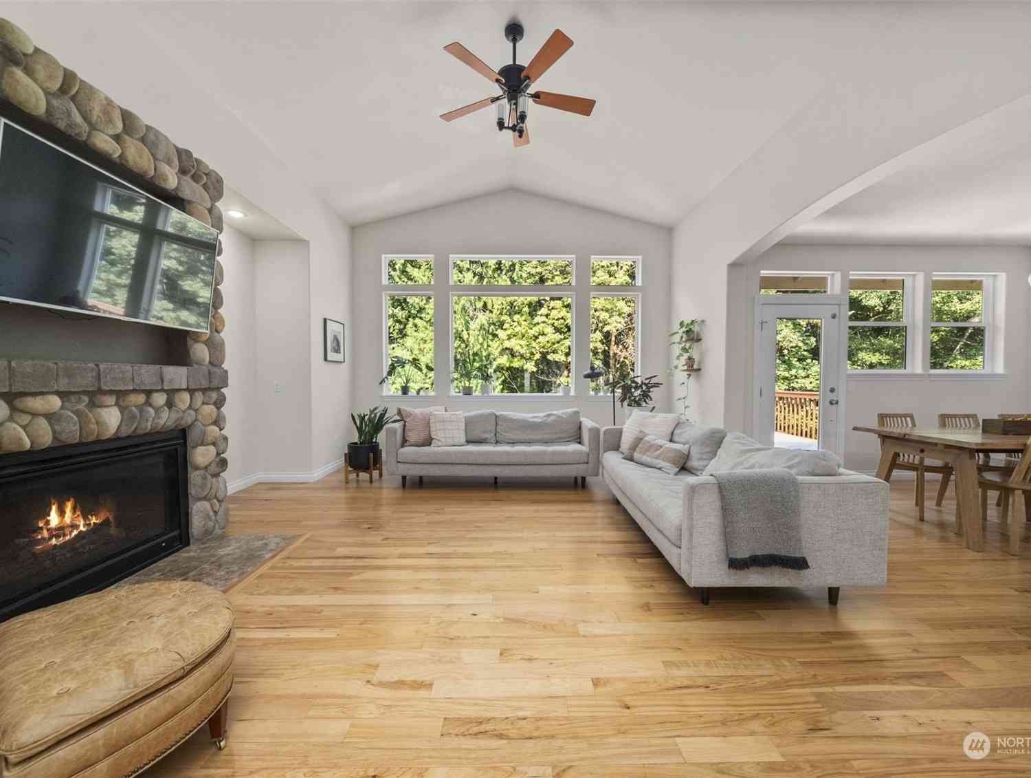 3107 Dorchester Drive, Tumwater, Washington image 4