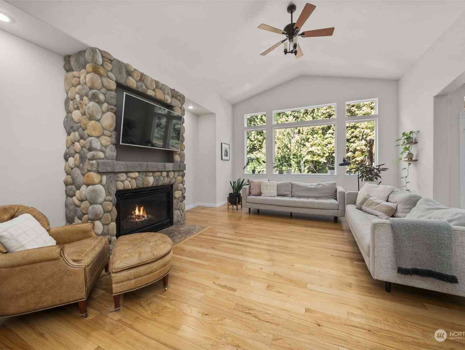 3107 Dorchester Drive, Tumwater, Washington image 3