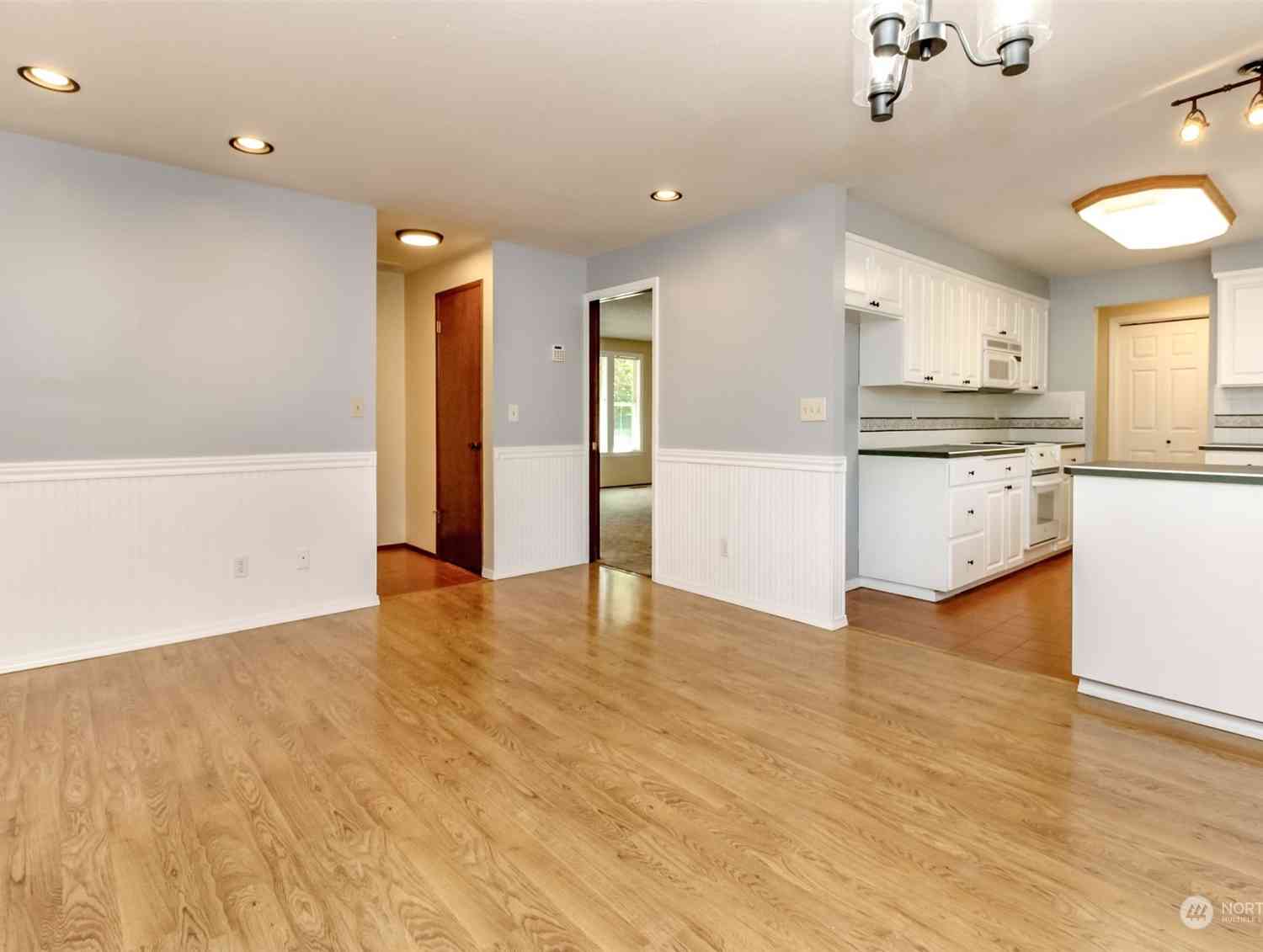 17407 36th Avenue, Tacoma, Washington image 14