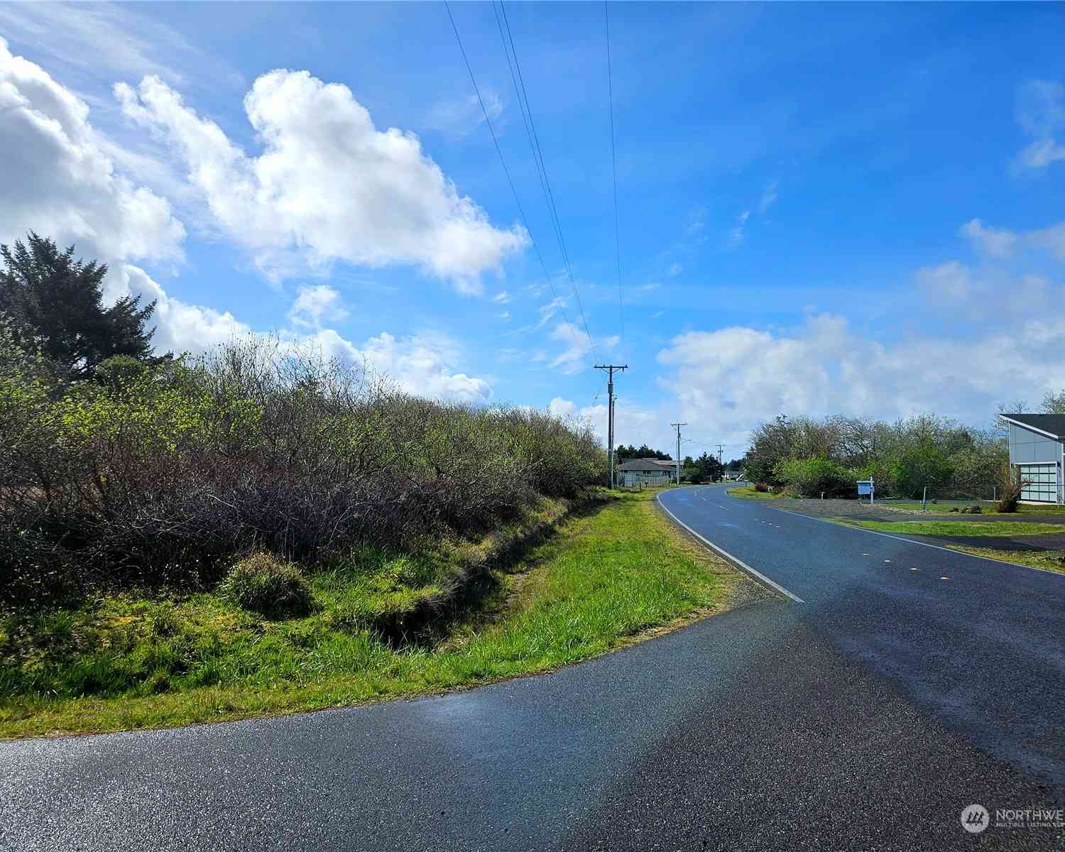 634 Canal Drive, Ocean Shores, Washington image 7