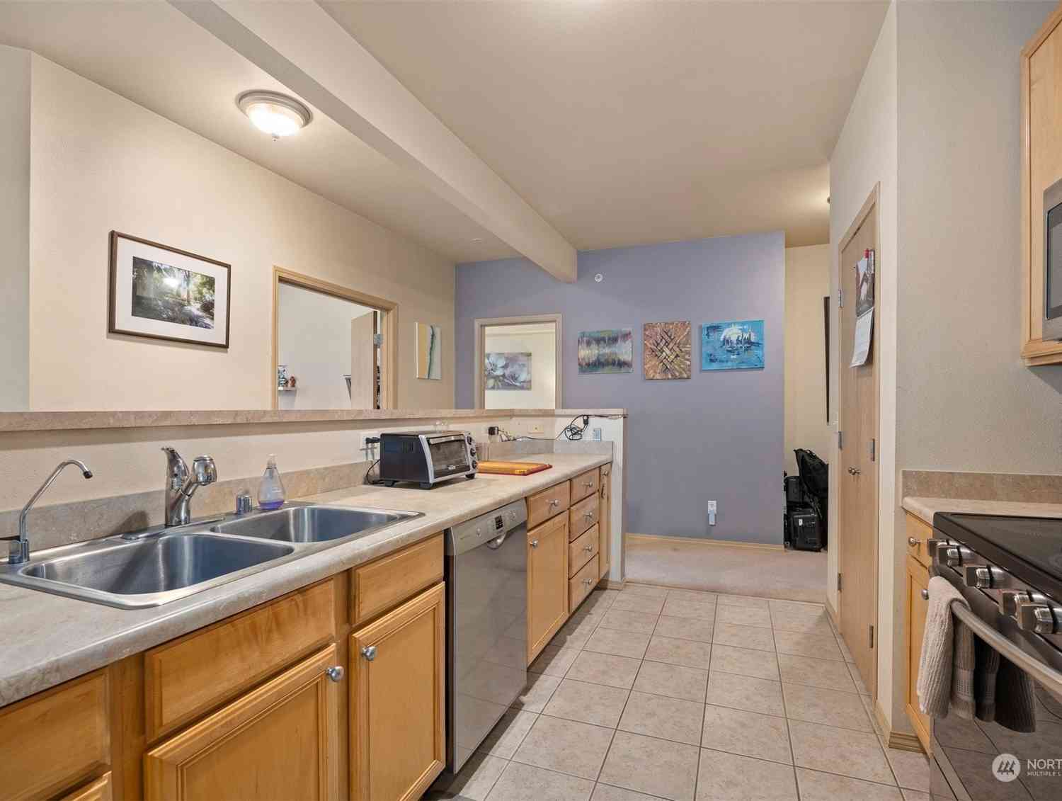 508 Darby Drive #215, Bellingham, Washington image 2