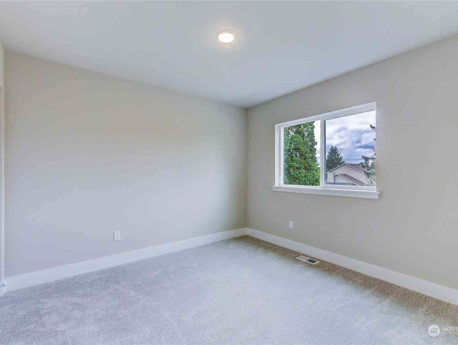 429 Logan Road #2, Lynnwood, Washington image 15