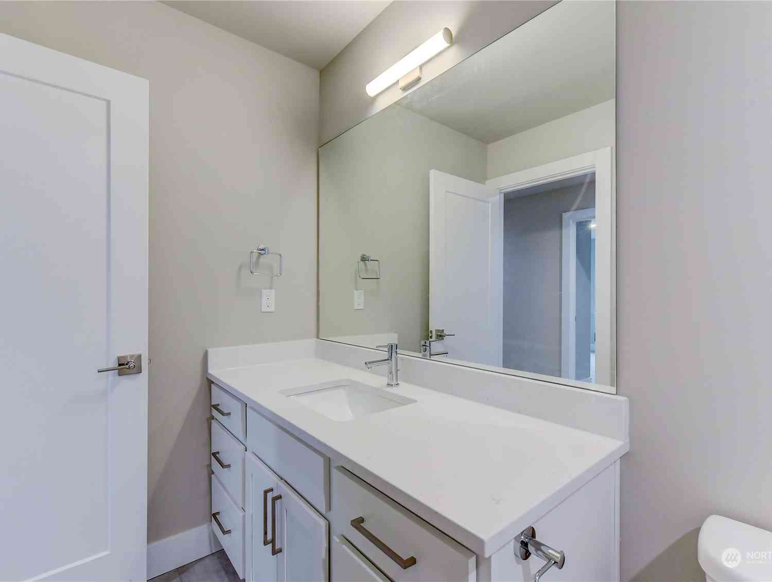 429 Logan Road #2, Lynnwood, Washington image 13