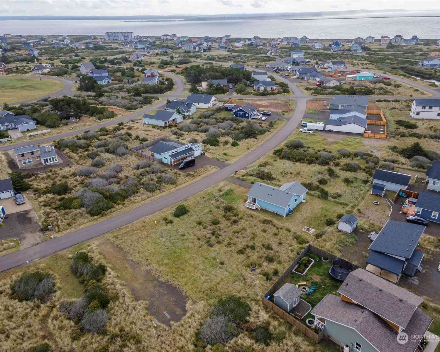 444 N Portal Loop, Ocean Shores, Washington image 12