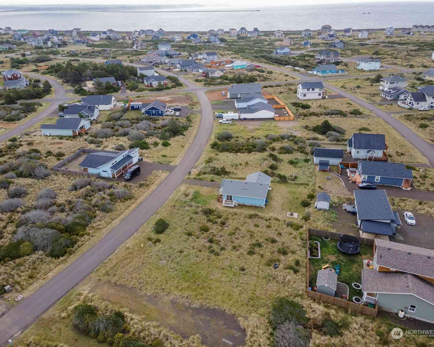 444 N Portal Loop, Ocean Shores, Washington image 10