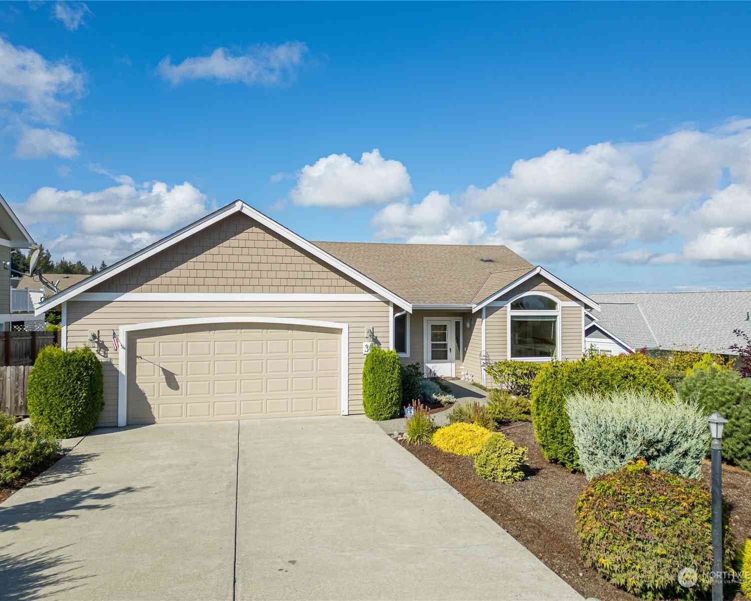 30 Coral Drive, Sequim, Washington image 1