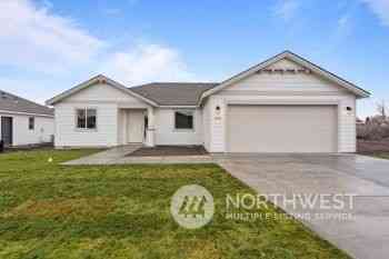 208 N Sandy Lp, Moses Lake, Washington image 1