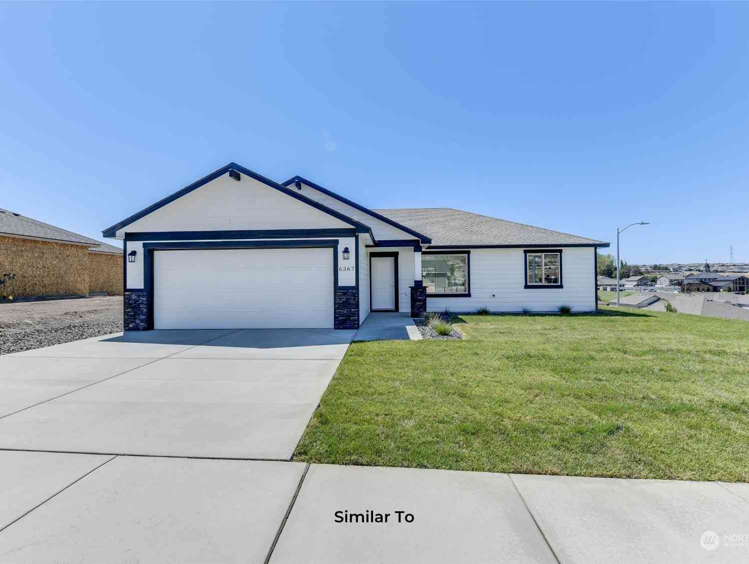 215 N Lessor Lp, Moses Lake, Washington image 1