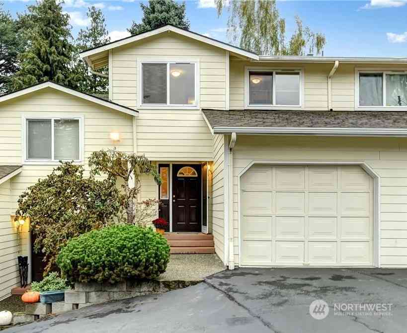 15721 44th Avenue #A3, Lynnwood, Washington image 2