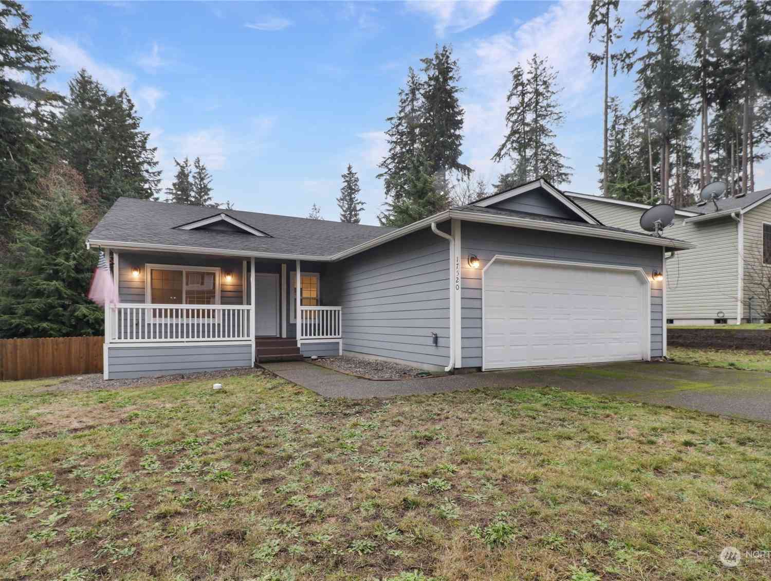 17520 Loop Lane, Yelm, Washington image 1