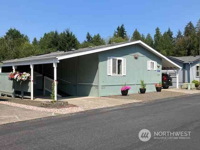 692 NE Libra Lane, Bremerton, Washington image 1