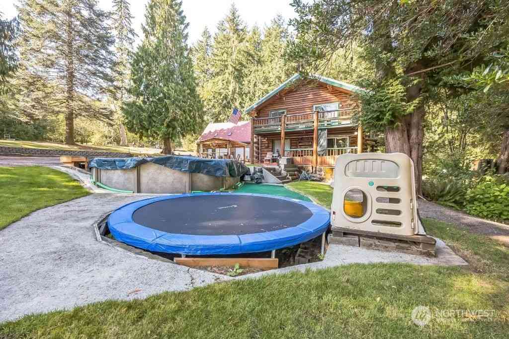 8643 Winslow Drive, Olympia, Washington image 25