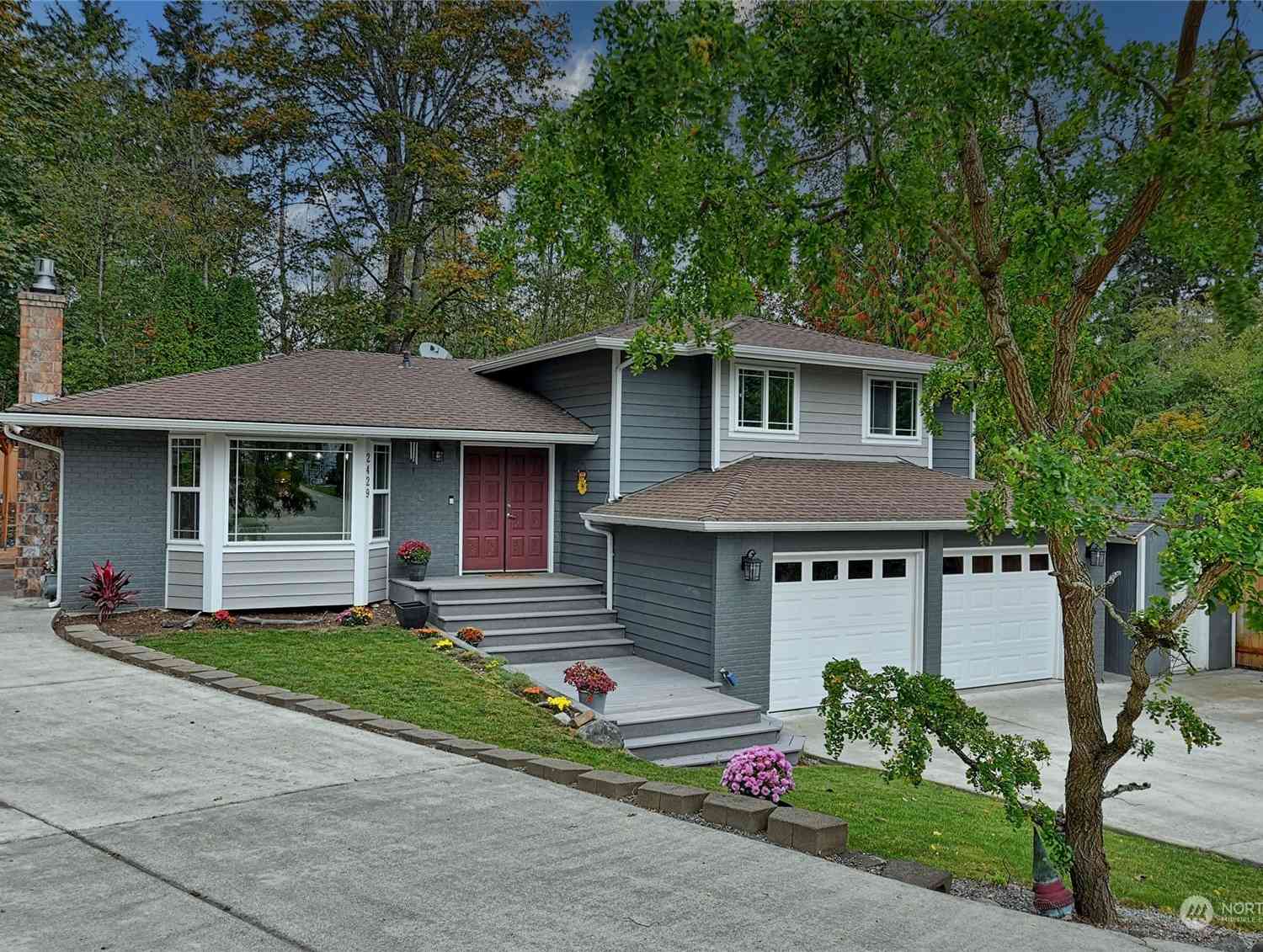 2429 243rd Place, Bothell, Washington image 2