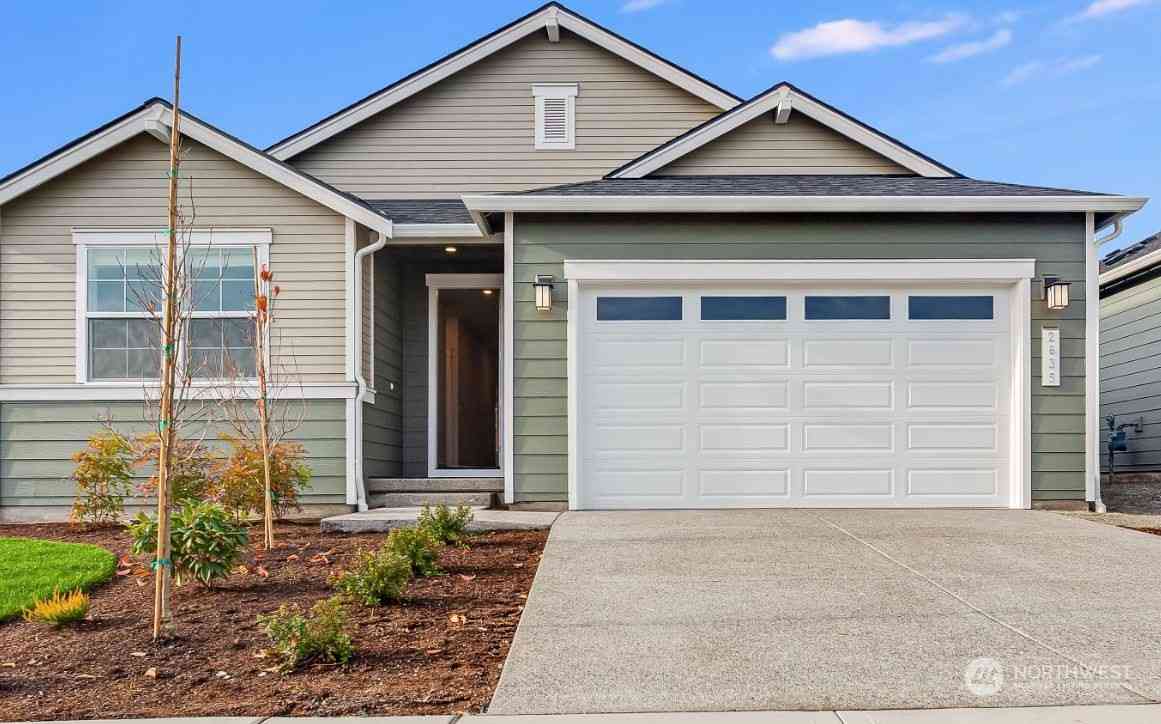 2635 Acer Loop, Lacey, Washington image 1