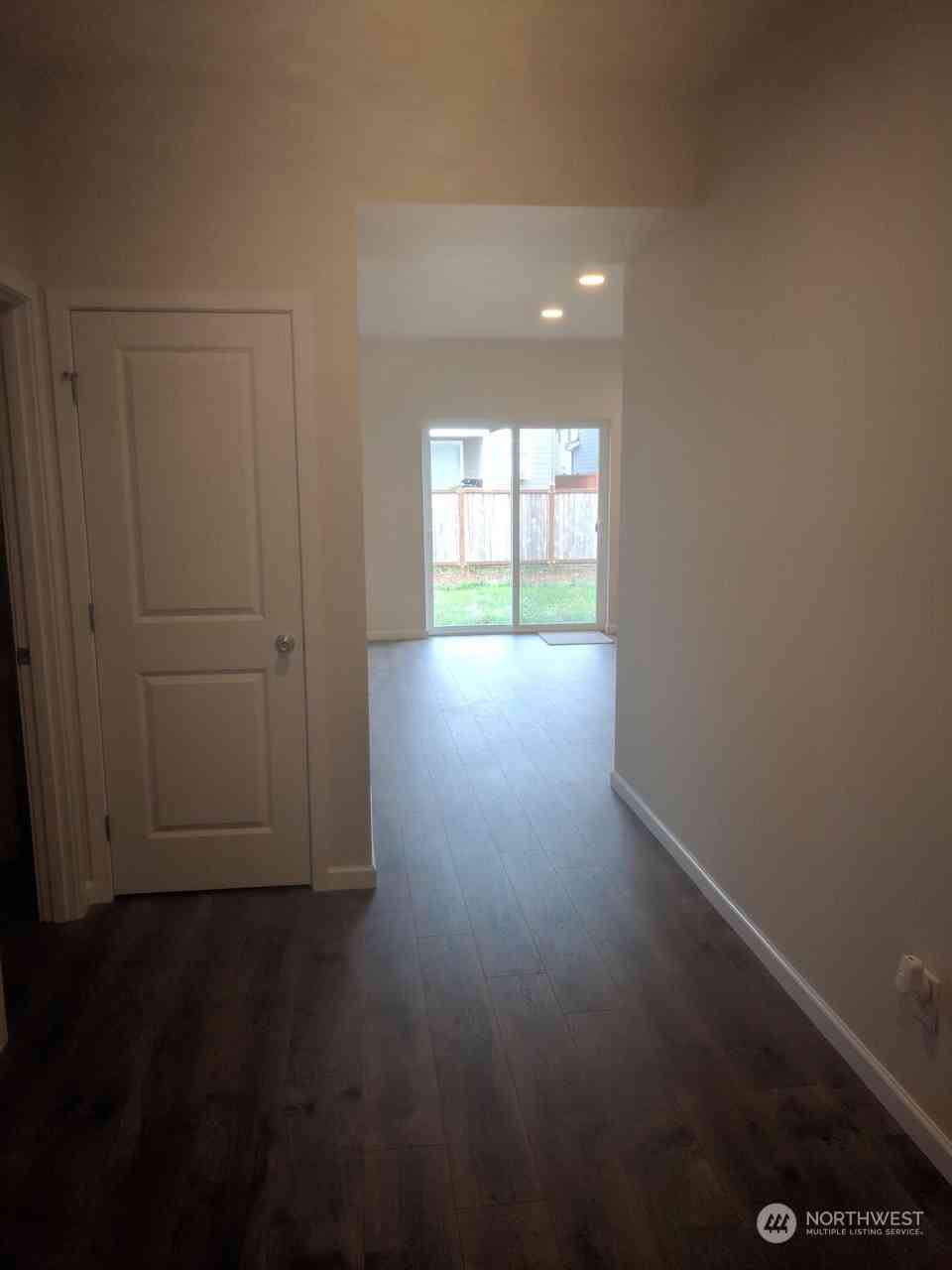 7046 Tahoe Drive, Tumwater, Washington image 8