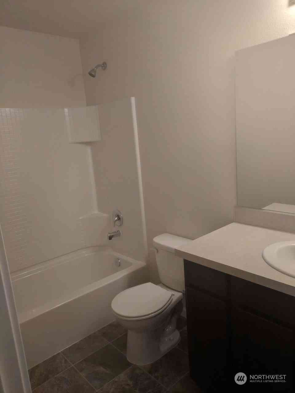 7046 Tahoe Drive, Tumwater, Washington image 10