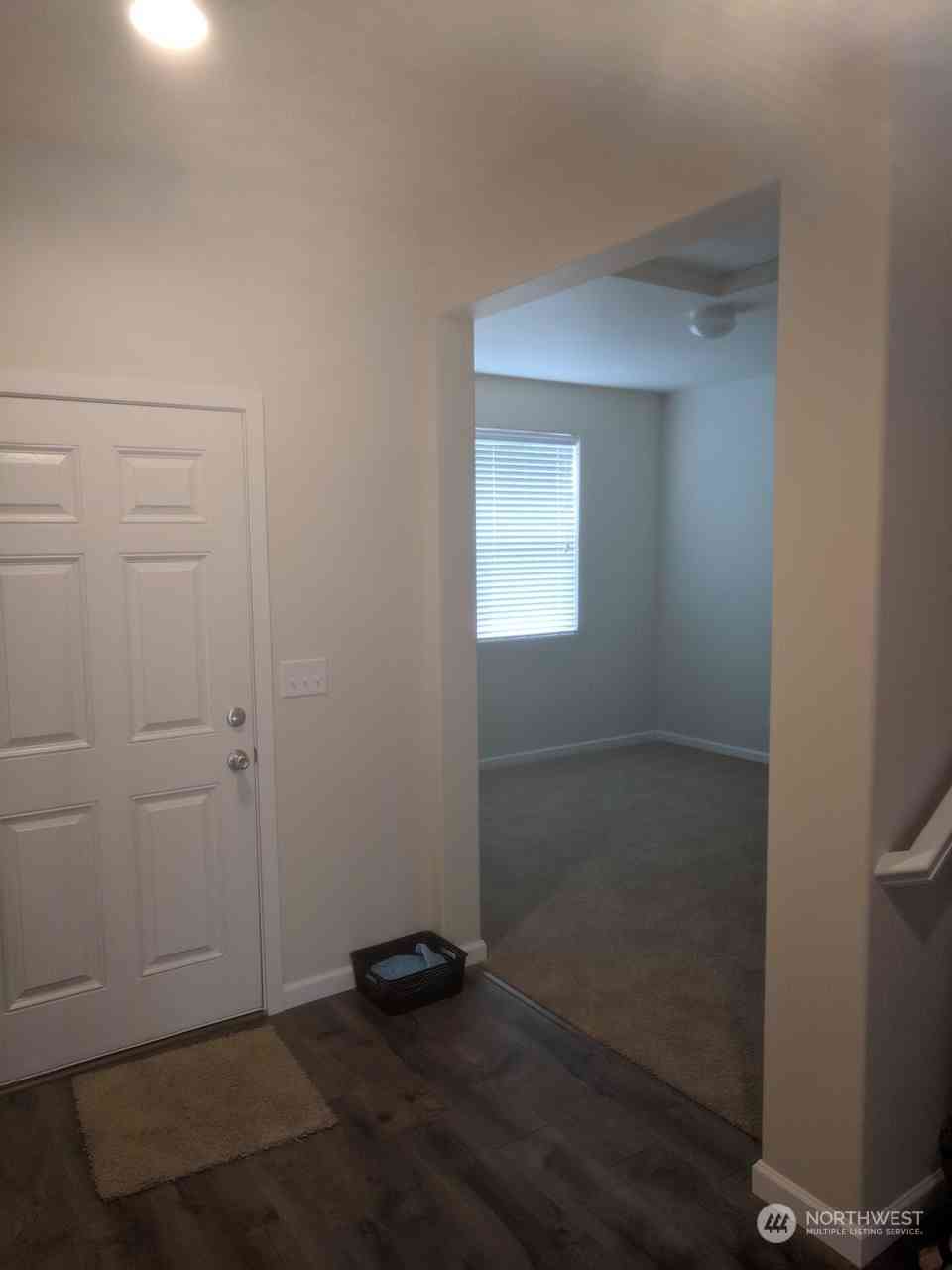 7046 Tahoe Drive, Tumwater, Washington image 7