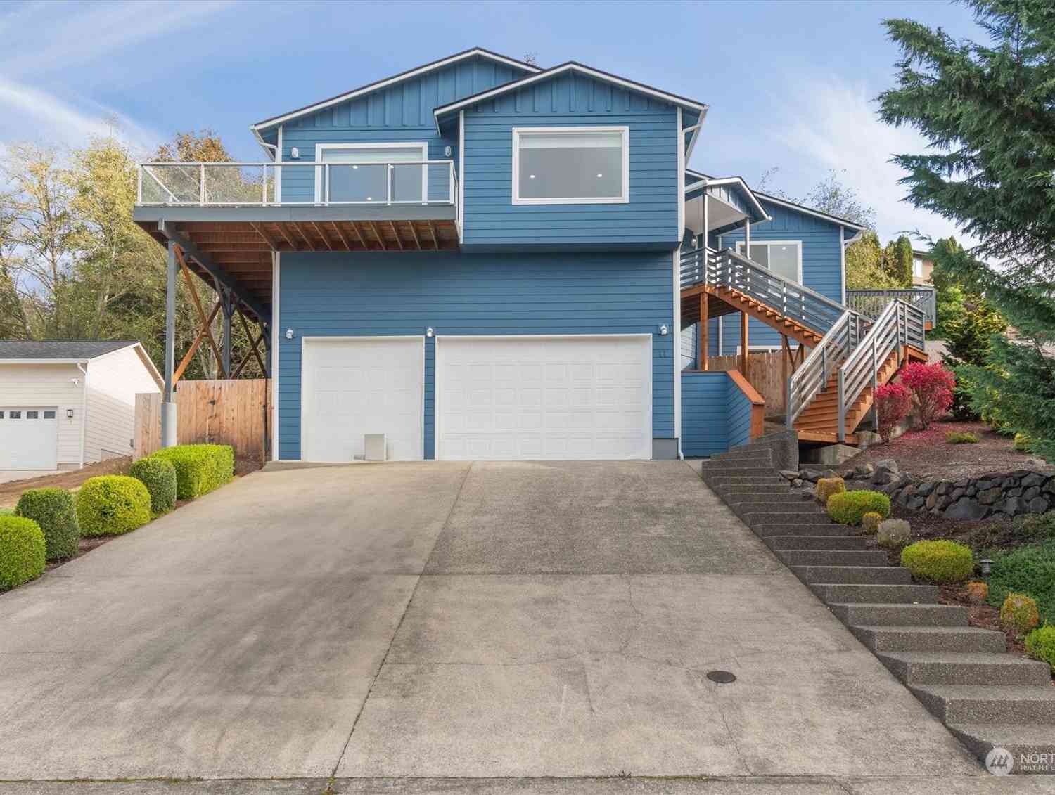 11 Curtis Lane, Longview, Washington image 1