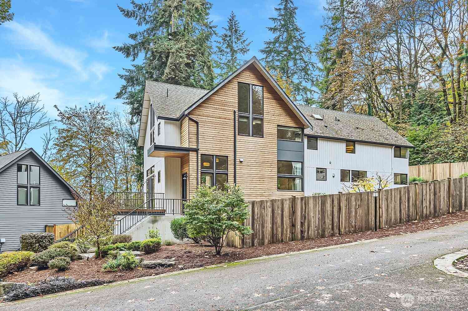 16915 SE 1st Place, Bellevue, Washington image 35