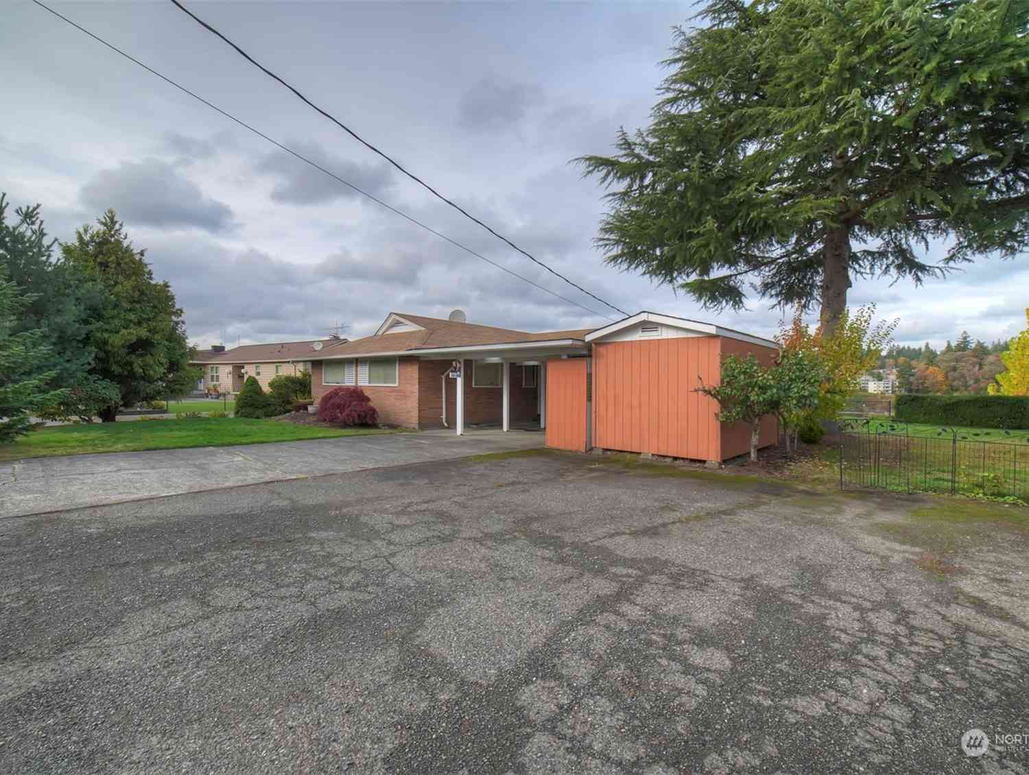 1010 Bridgeview Lane, Bremerton, Washington image 3