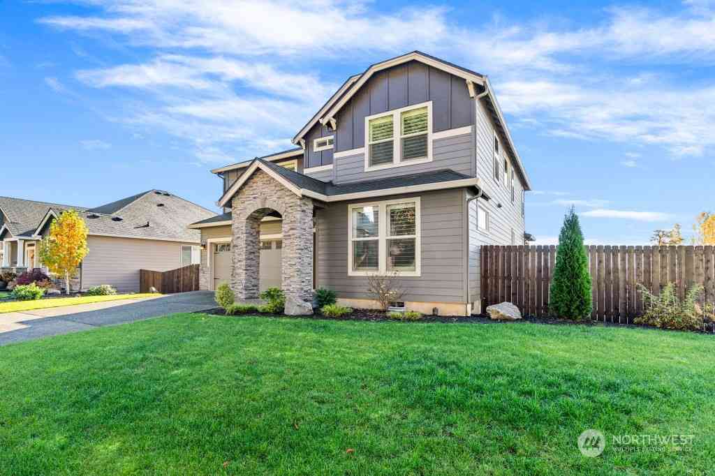 9665 N Alder Street, Camas, Washington image 3