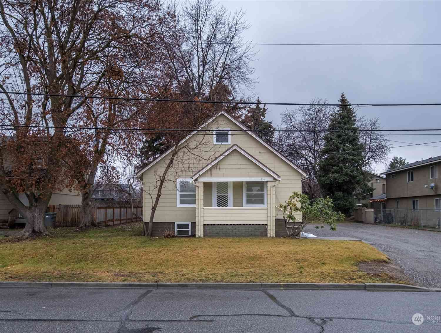 916 Morris, Wenatchee, Washington image 3