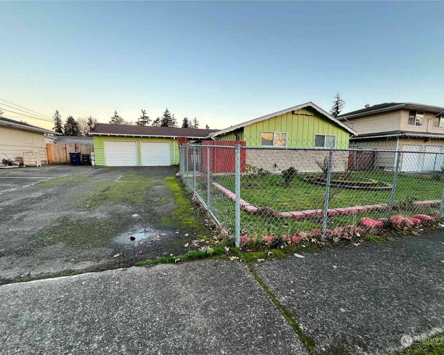 7355 S Wilkeson Street, Tacoma, Washington image 2