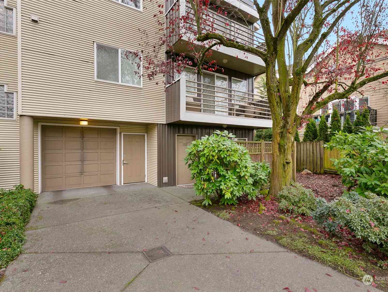 8812 Stone Avenue #102, Seattle, Washington image 21